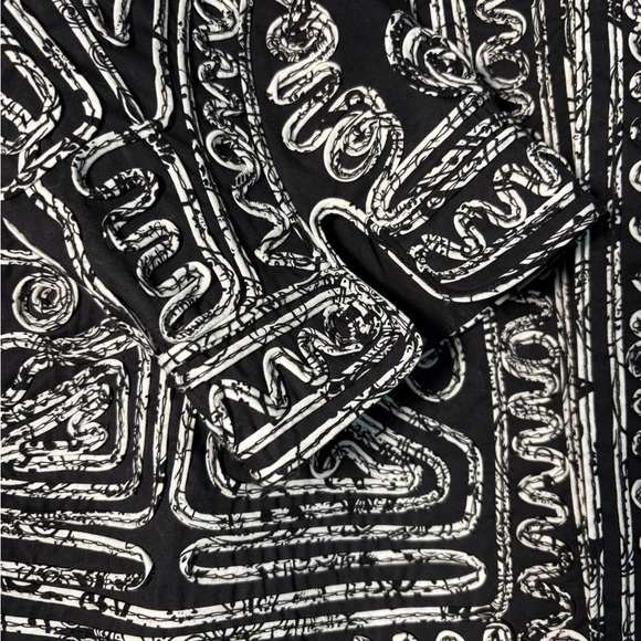 Black and White Appliqued Patterned Jacket Sz M 3/4 Sleeve SKU 11 - Picture 8 of 13